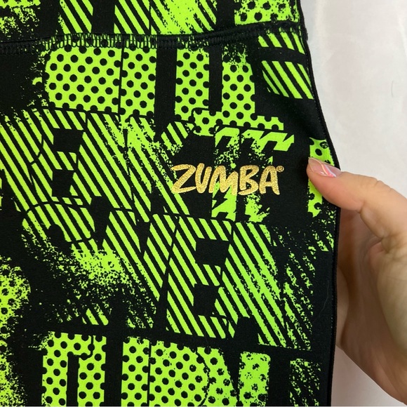 Zumba Wear Green and Black Printed Leggings, size XL - Picture 4 of 6
